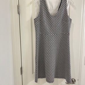 Ann Taylor Loft Career V-Neck Sleeveless Dress--Size 8